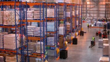 Casino et Auchan prêts à relâcher partiellement leur alliance sur leur centrale d’achat