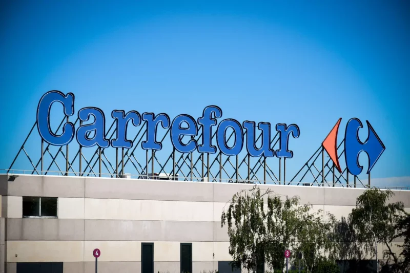 39 hypermarchés et supermarchés du géant de la distribution changeront de propriétaire en 2025