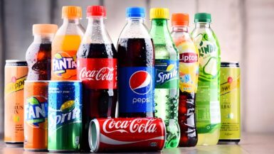 Sodas et jus de fruits : les prix s’envolent avec la nouvelle taxe