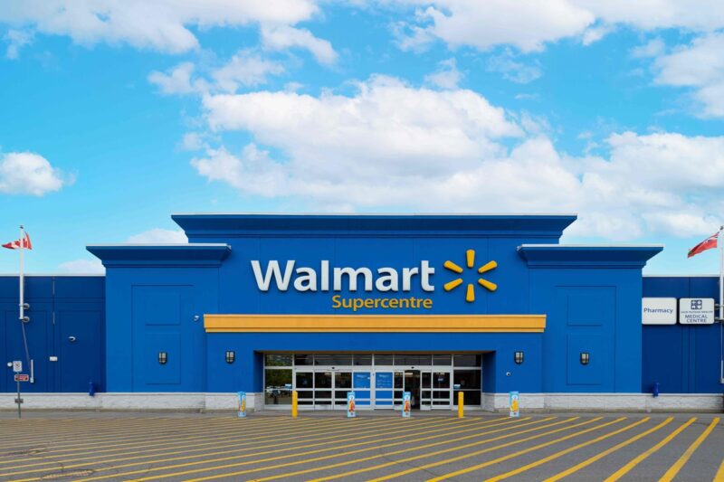Walmart ajuste ses effectifs face aux défis économiques et technologiques