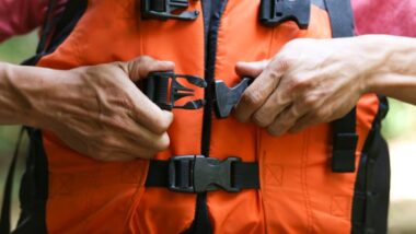 Gilet de sauvetage dangereux : Decathlon lance un rappel urgent