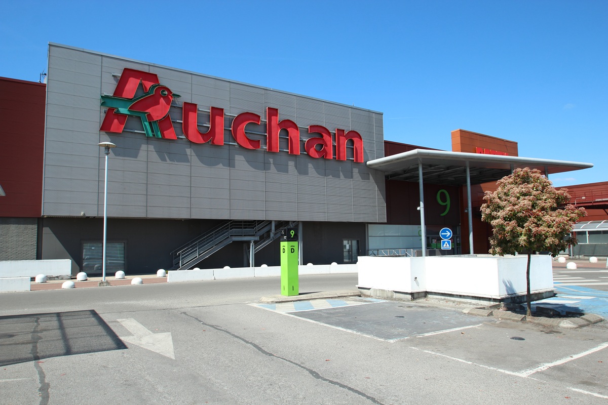 Auchan cède 19 magasins à Lidl : un bouleversement imminent