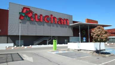 Auchan se réinvente : quels magasins verront leur superficie réduite en 2025 et 2026 ?