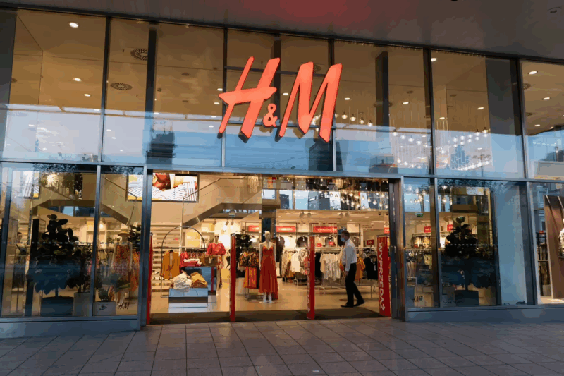 H&M dépasse les prévisions au T3 et met en garde sur les droits de douane