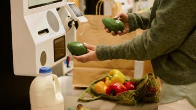 Sans caisse, sans caissier : l’avenir des supérettes est-il en jeu ?