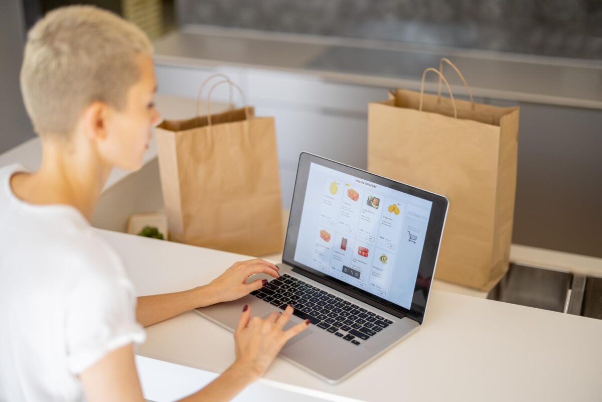 PGC : La vague e-commerce a-t-elle submergé les magasins ?
