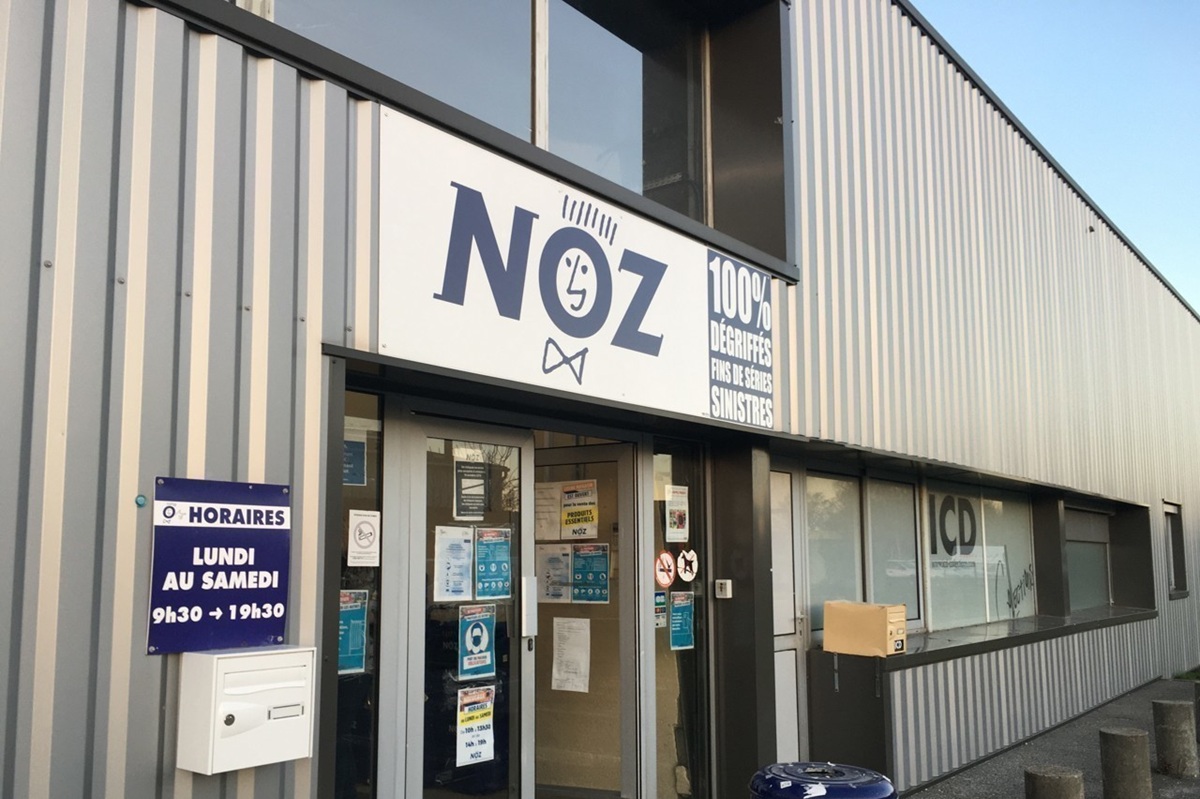 Des vêtements Naf Naf à prix cassés arrivent chez Noz, l’occasion de refaire sa garde-robe sans se ruiner